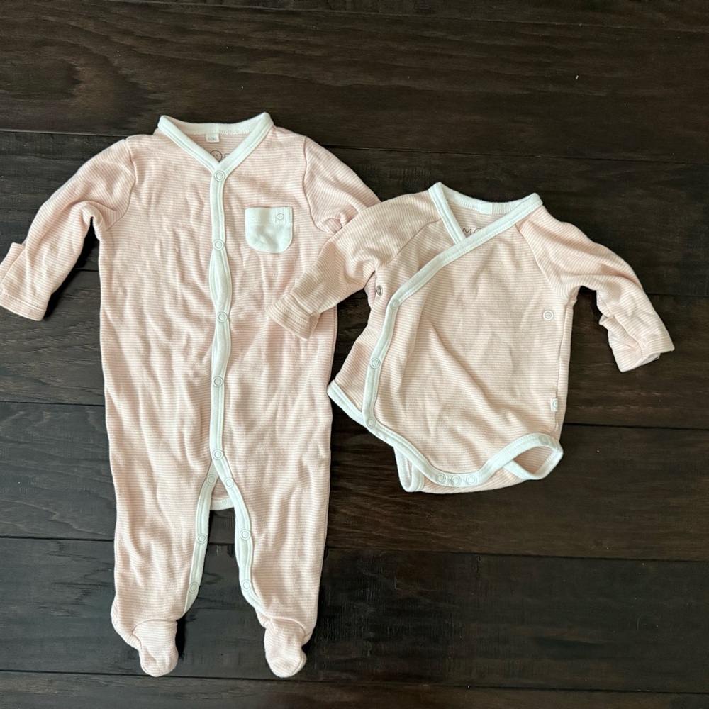 Baby Mori 2 pack Clever Pajamas with Two Way Zip & Long Sleeve Kimono Bodysuit